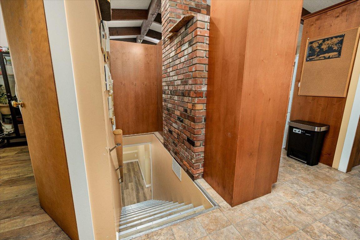 









14231


East Hill

Road,
Lake Country,




BC
V4V 2B9

