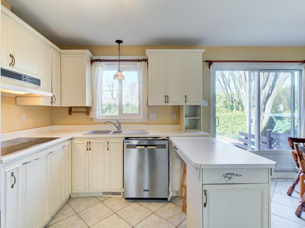 









25


Rue Forget

,
Repentigny (Repentigny),




QC
J6A4M4

