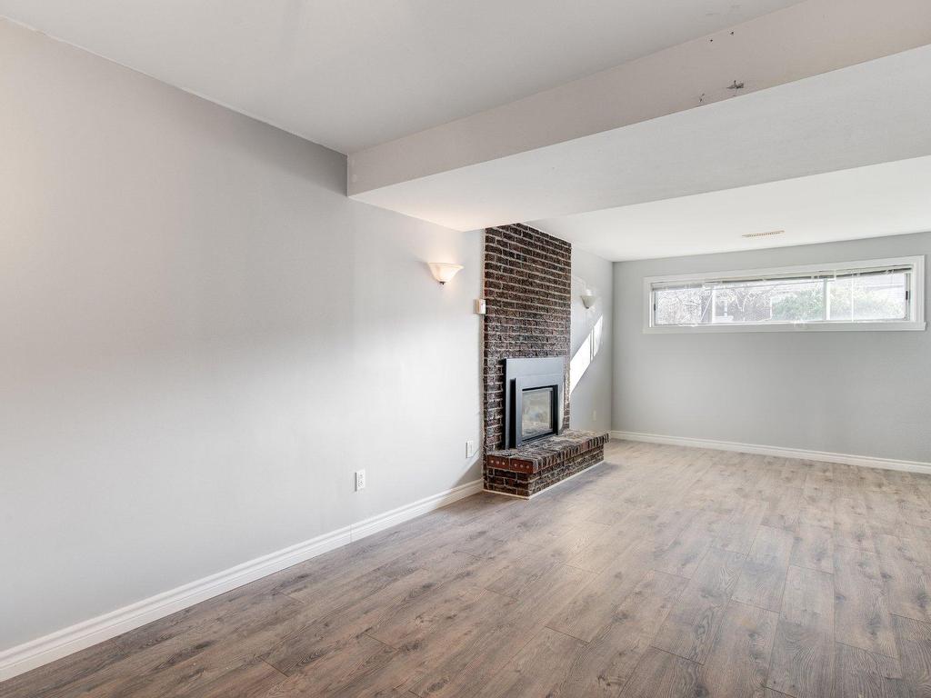 









25


Rue Forget

,
Repentigny (Repentigny),




QC
J6A4M4

