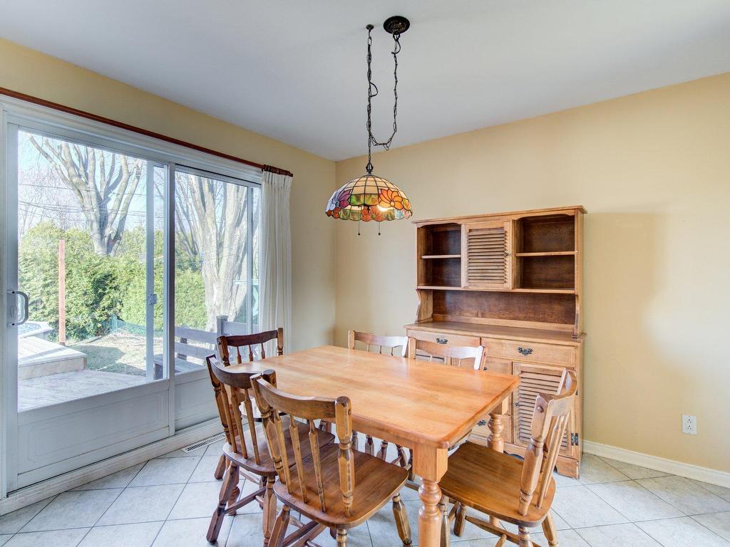 









25


Rue Forget

,
Repentigny (Repentigny),




QC
J6A4M4

