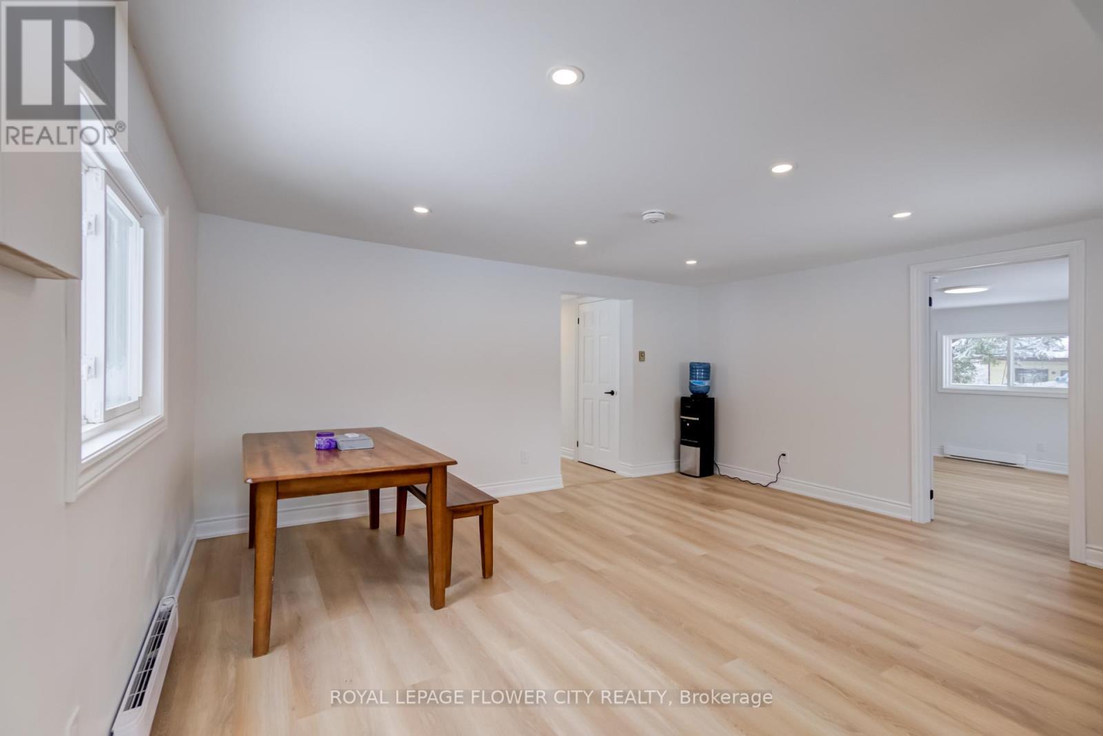 












7826 LAKE JOSPEH ROAD

,
Georgian Bay,




Ontario
P0B1K0

