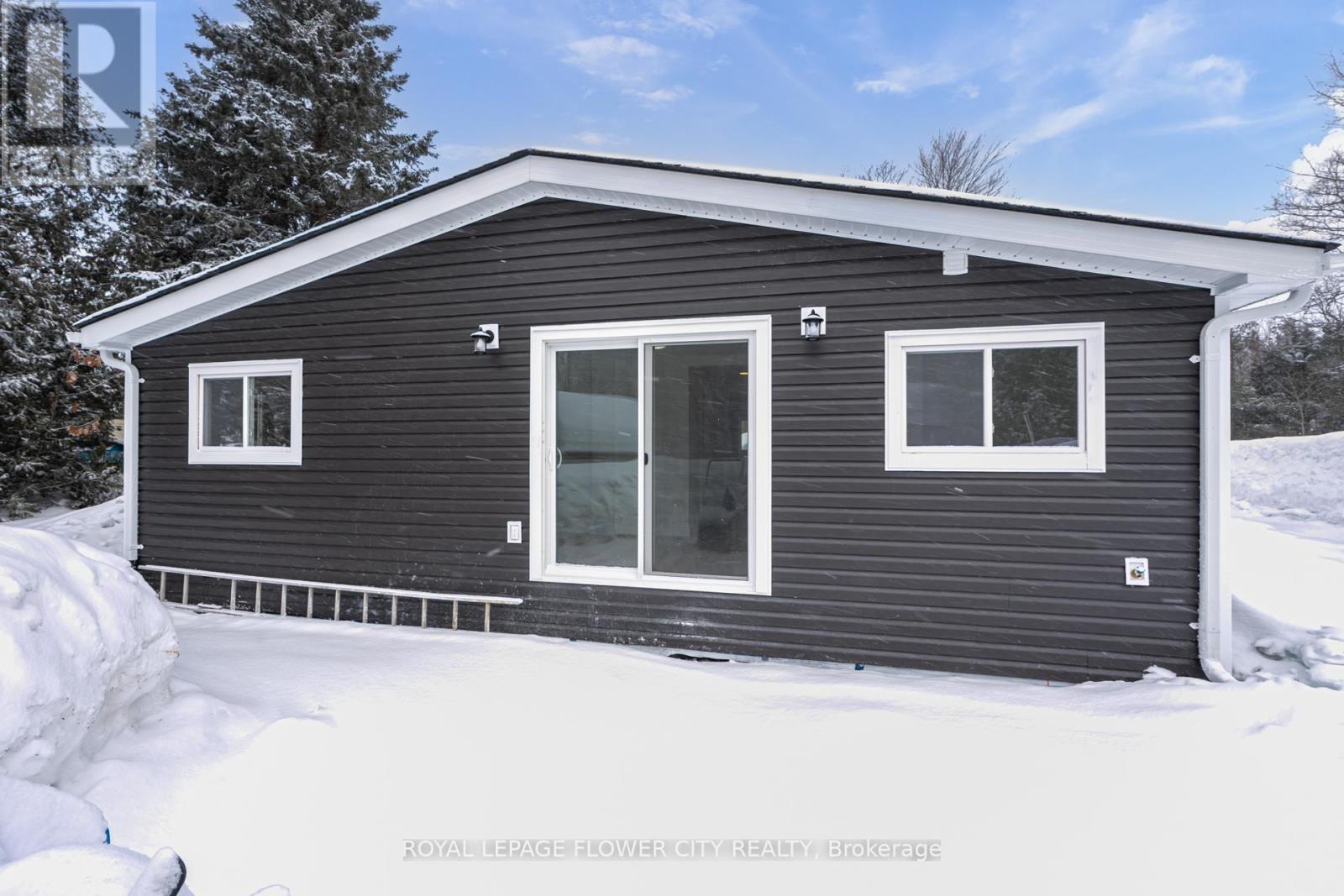 












7826 LAKE JOSPEH ROAD

,
Georgian Bay,




Ontario
P0B1K0

