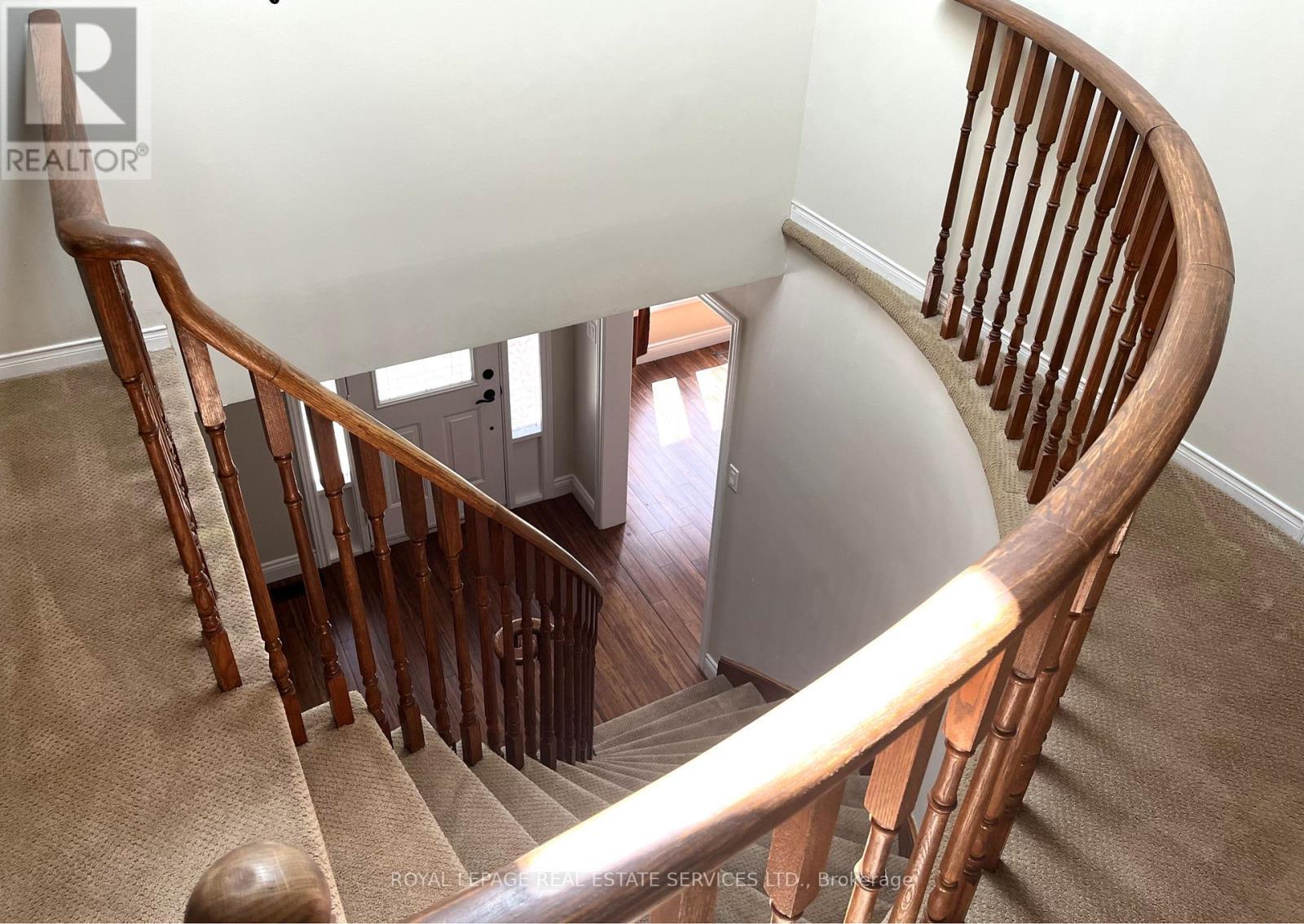 












79 DORIS CRESCENT

,
Newmarket,




Ontario
L3Y7V5

