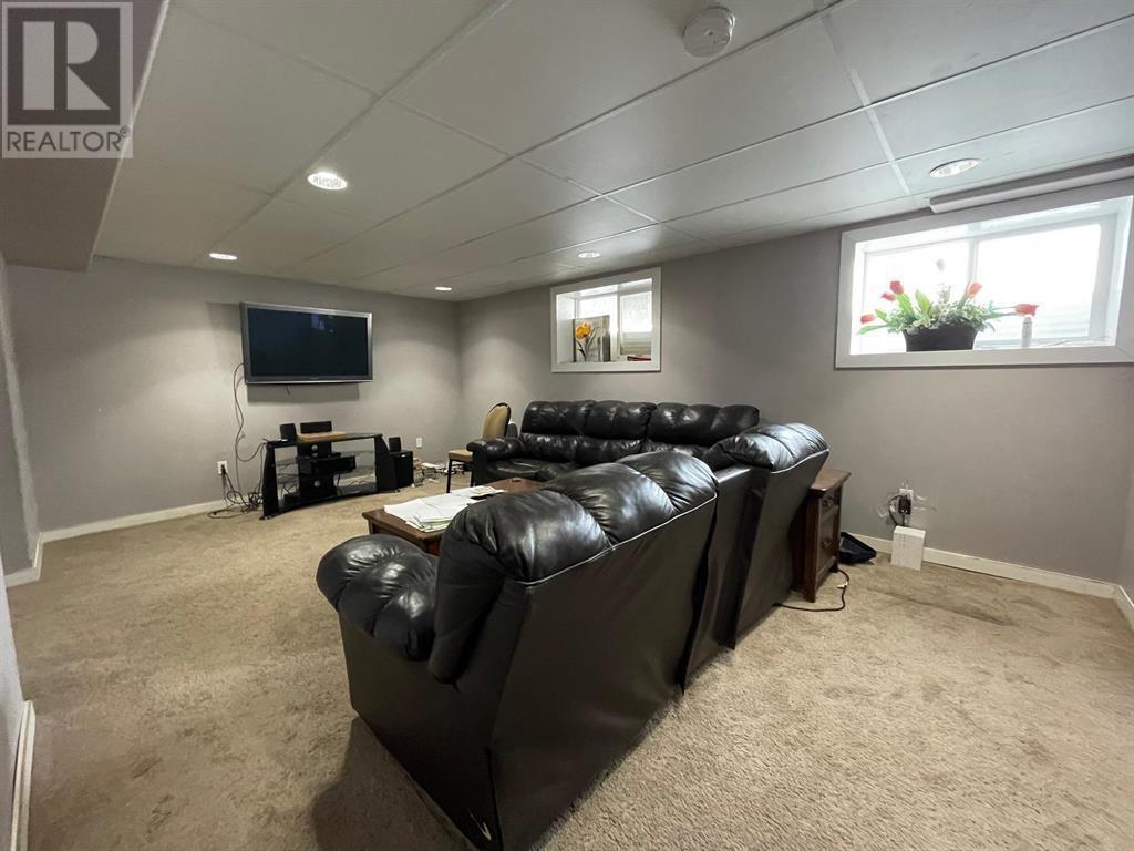 












5008 46 STREET

,
Fort Nelson,




British Columbia
V0C1R0

