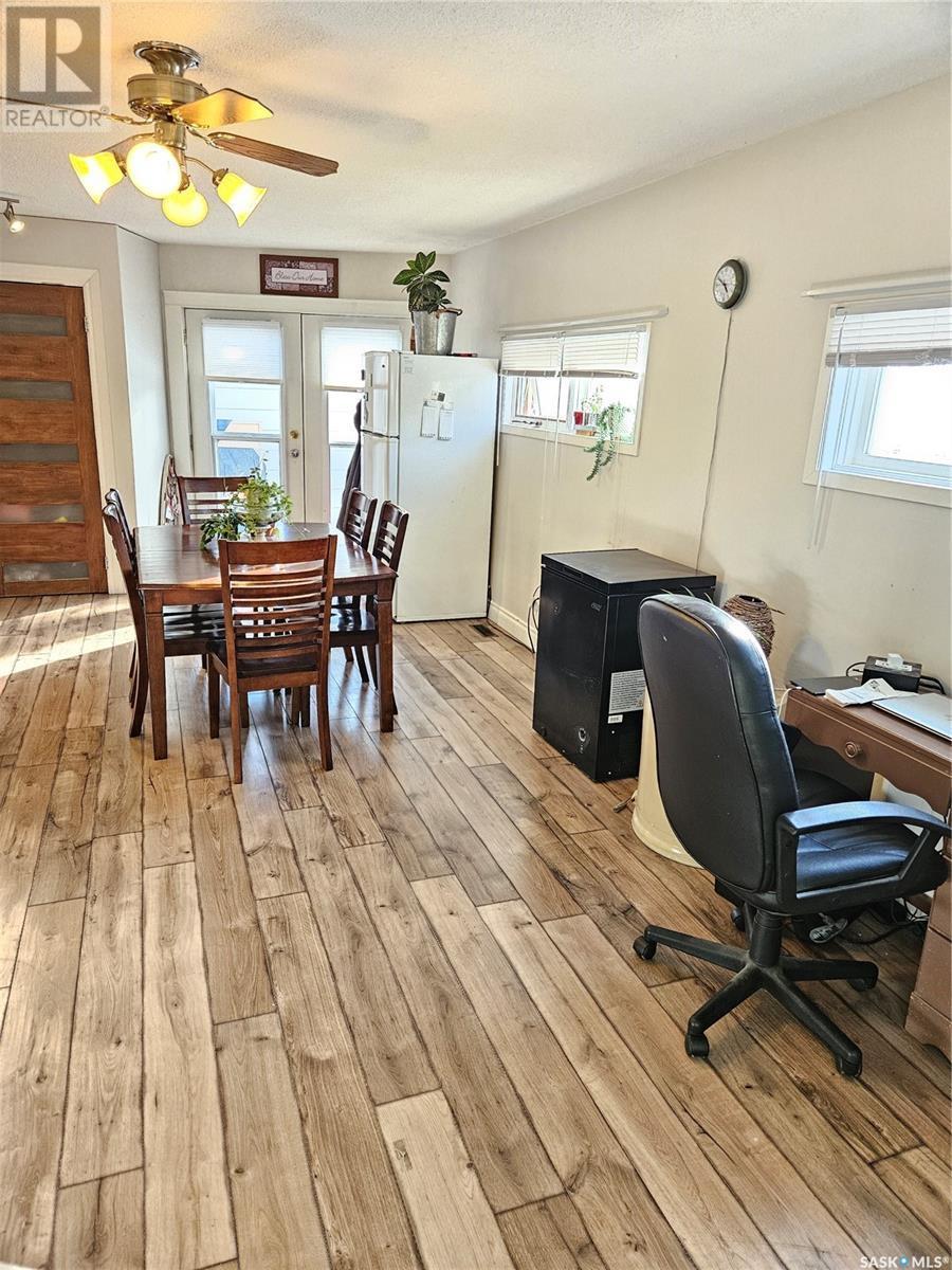 












432 E Road Allowance

,
Leader,




Saskatchewan
S0N1H0

