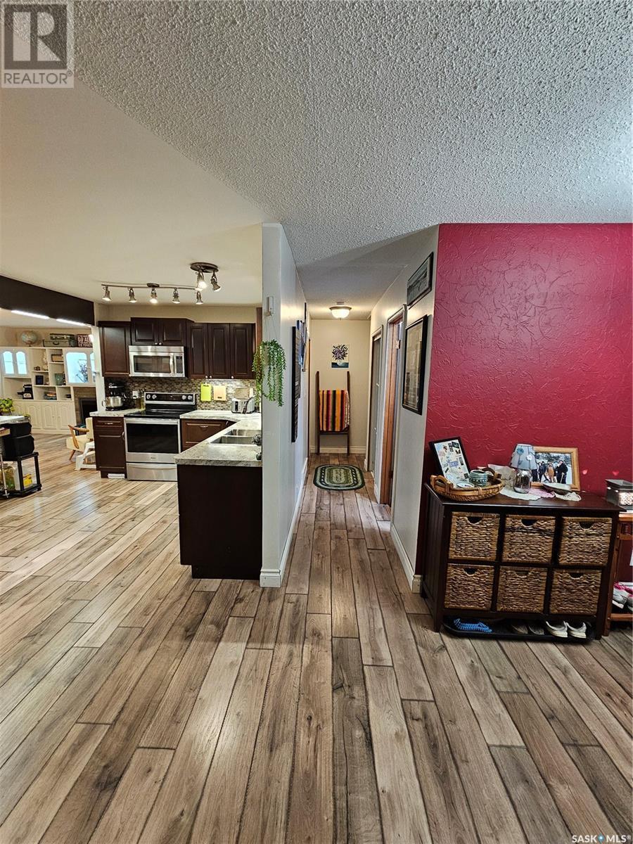 












432 E Road Allowance

,
Leader,




Saskatchewan
S0N1H0

