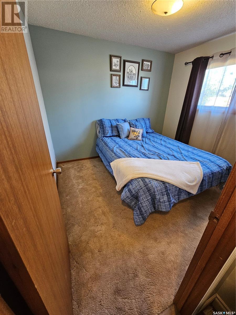 












432 E Road Allowance

,
Leader,




Saskatchewan
S0N1H0

