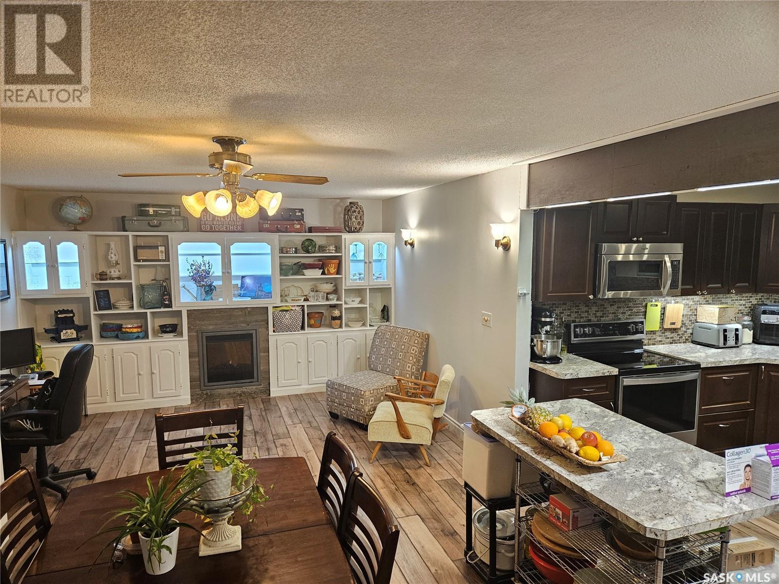 












432 E Road Allowance

,
Leader,




Saskatchewan
S0N1H0

