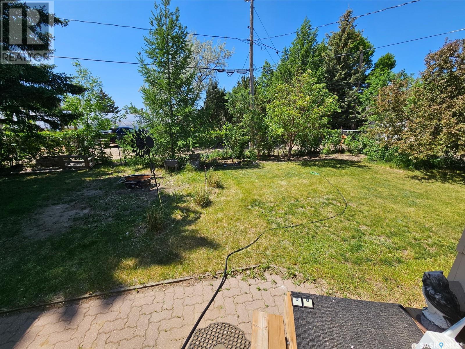 












432 E Road Allowance

,
Leader,




Saskatchewan
S0N1H0

