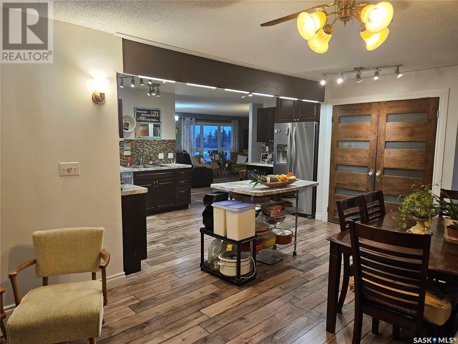 












432 E Road Allowance

,
Leader,




Saskatchewan
S0N1H0

