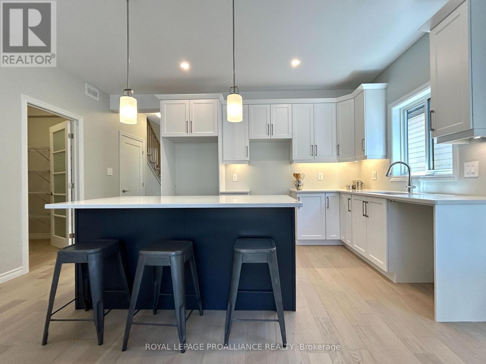 












79 ATHABASKA DRIVE

,
Belleville (Thurlow Ward),




Ontario
K8N0T1

