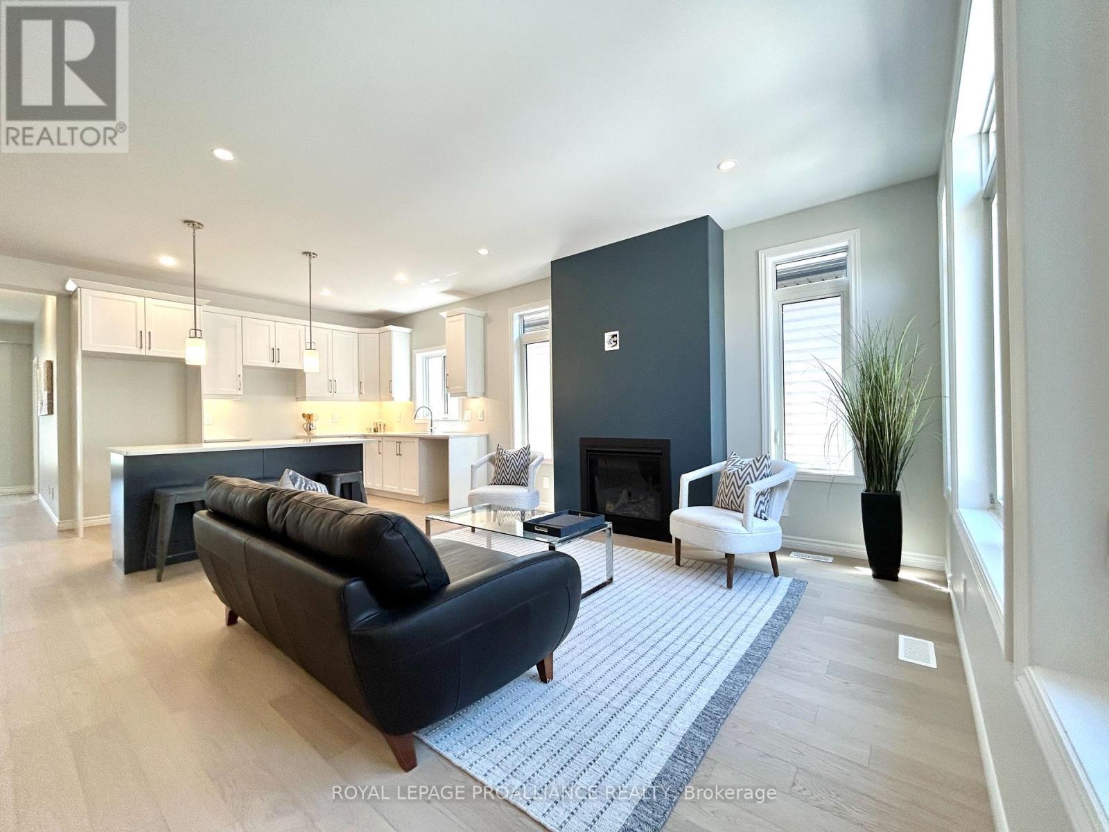 












79 ATHABASKA DRIVE

,
Belleville (Thurlow Ward),




Ontario
K8N0T1

