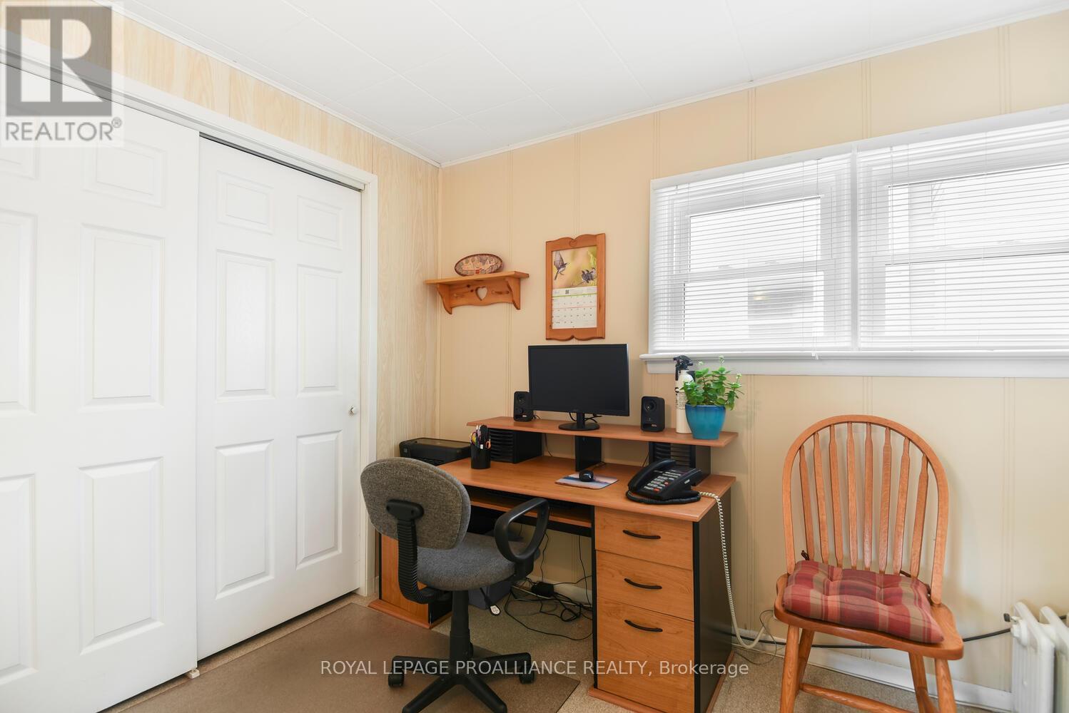 












250 KING STREET E

,
Brockville,




Ontario
K6V1C7

