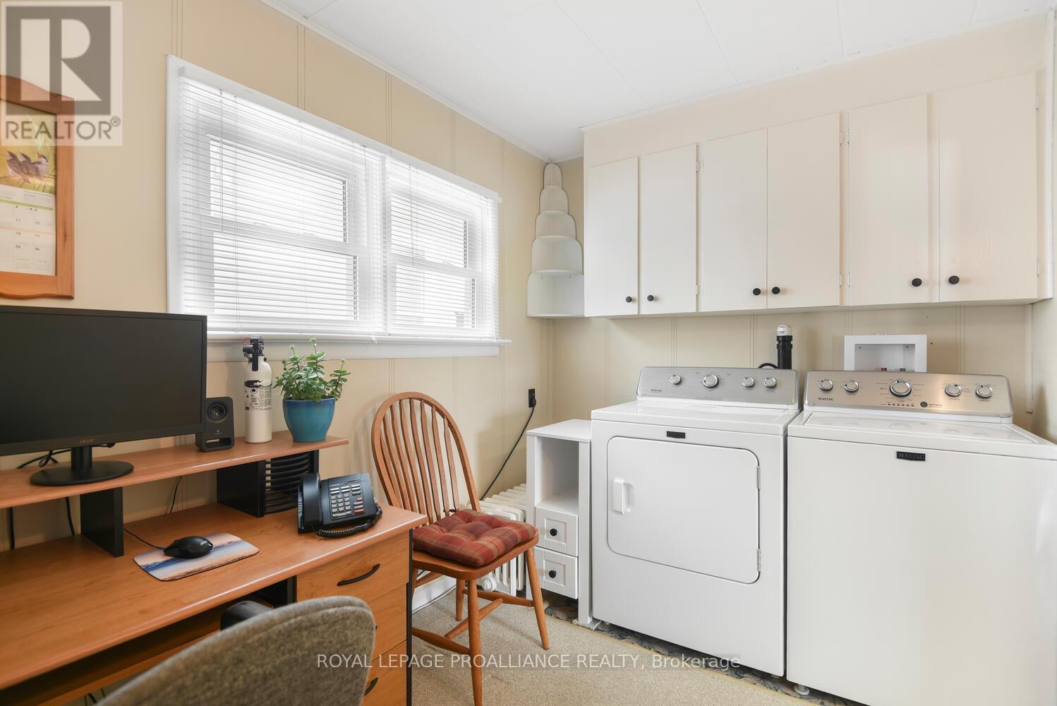 












250 KING STREET E

,
Brockville,




Ontario
K6V1C7

