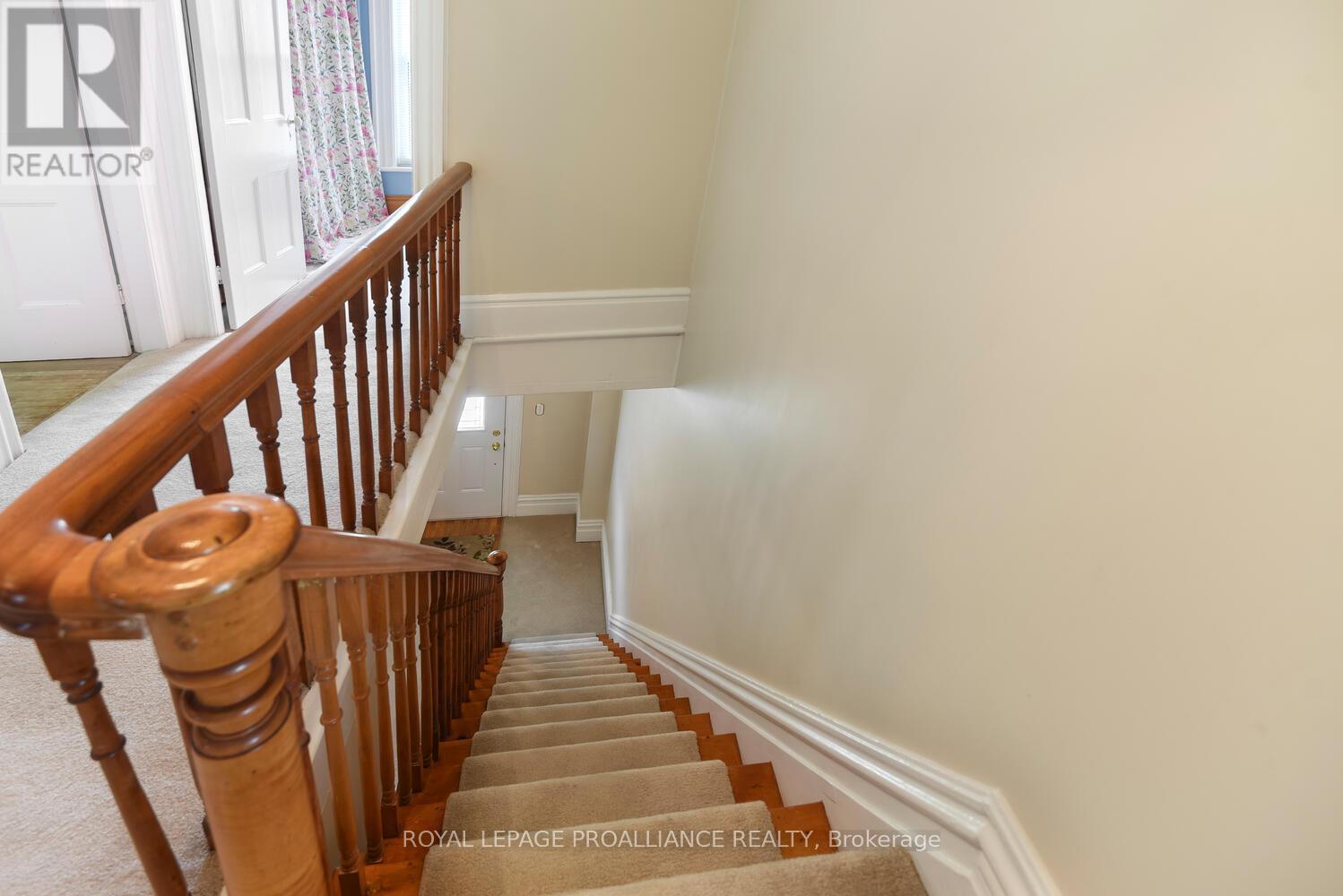 












250 KING STREET E

,
Brockville,




Ontario
K6V1C7

