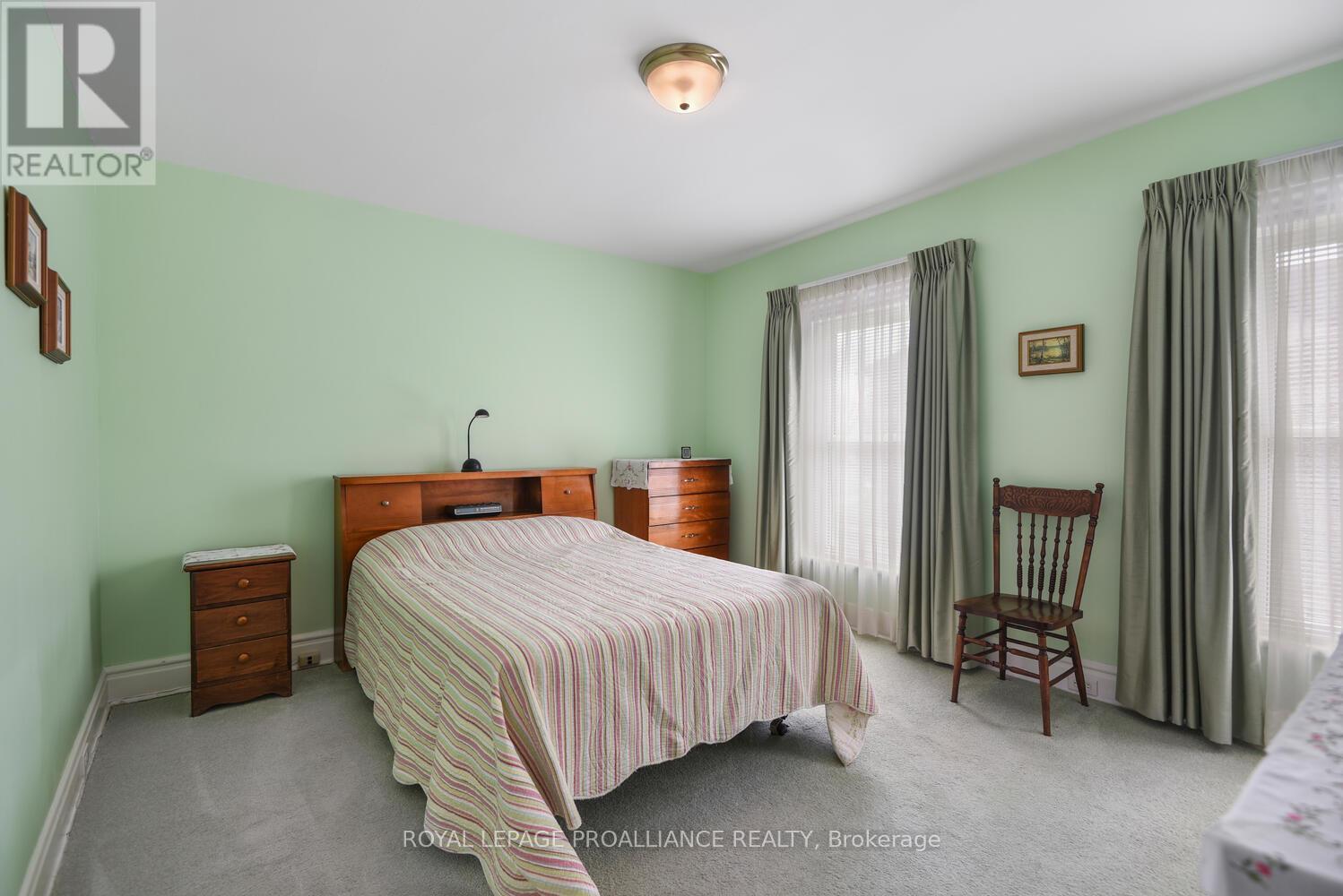 












250 KING STREET E

,
Brockville,




Ontario
K6V1C7

