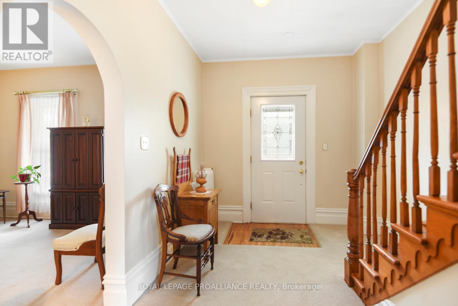 












250 KING STREET E

,
Brockville,




Ontario
K6V1C7

