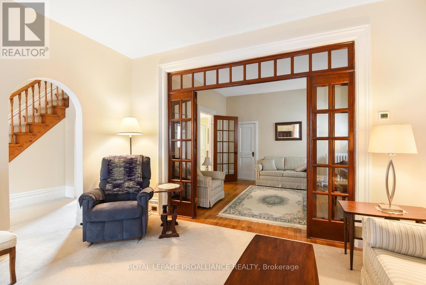 












250 KING STREET E

,
Brockville,




Ontario
K6V1C7

