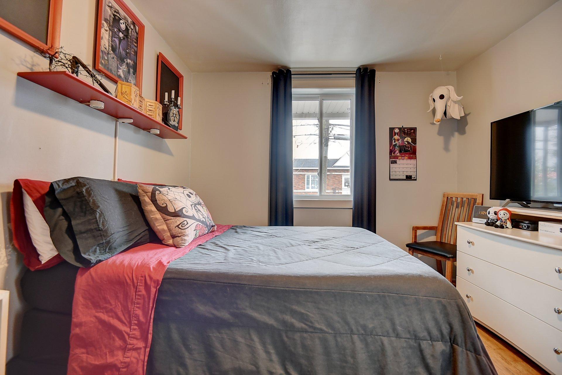 









168

 - 170


Rue Lévis

,
Joliette,




QC
J6E2N6

