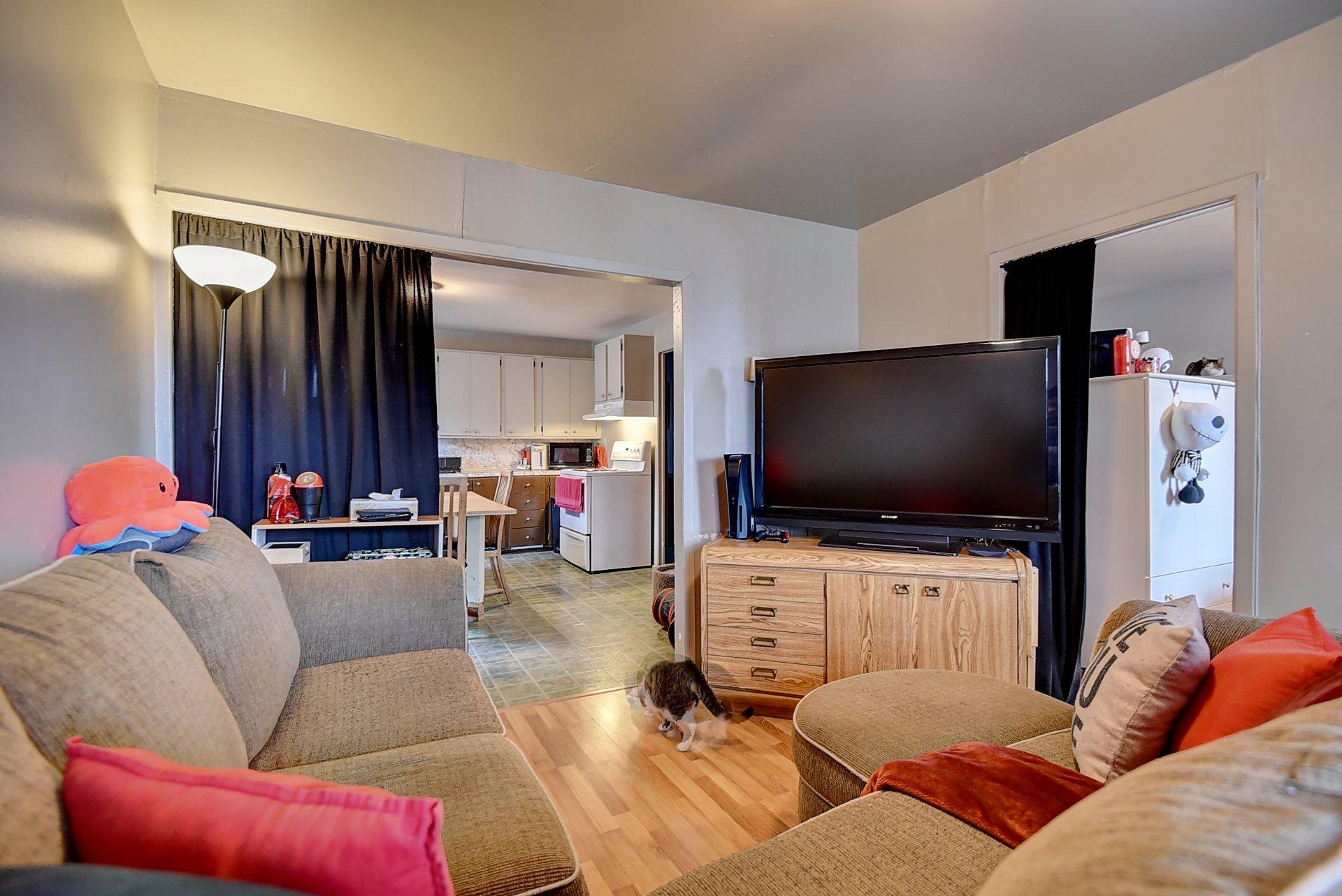 









168

 - 170


Rue Lévis

,
Joliette,




QC
J6E2N6

