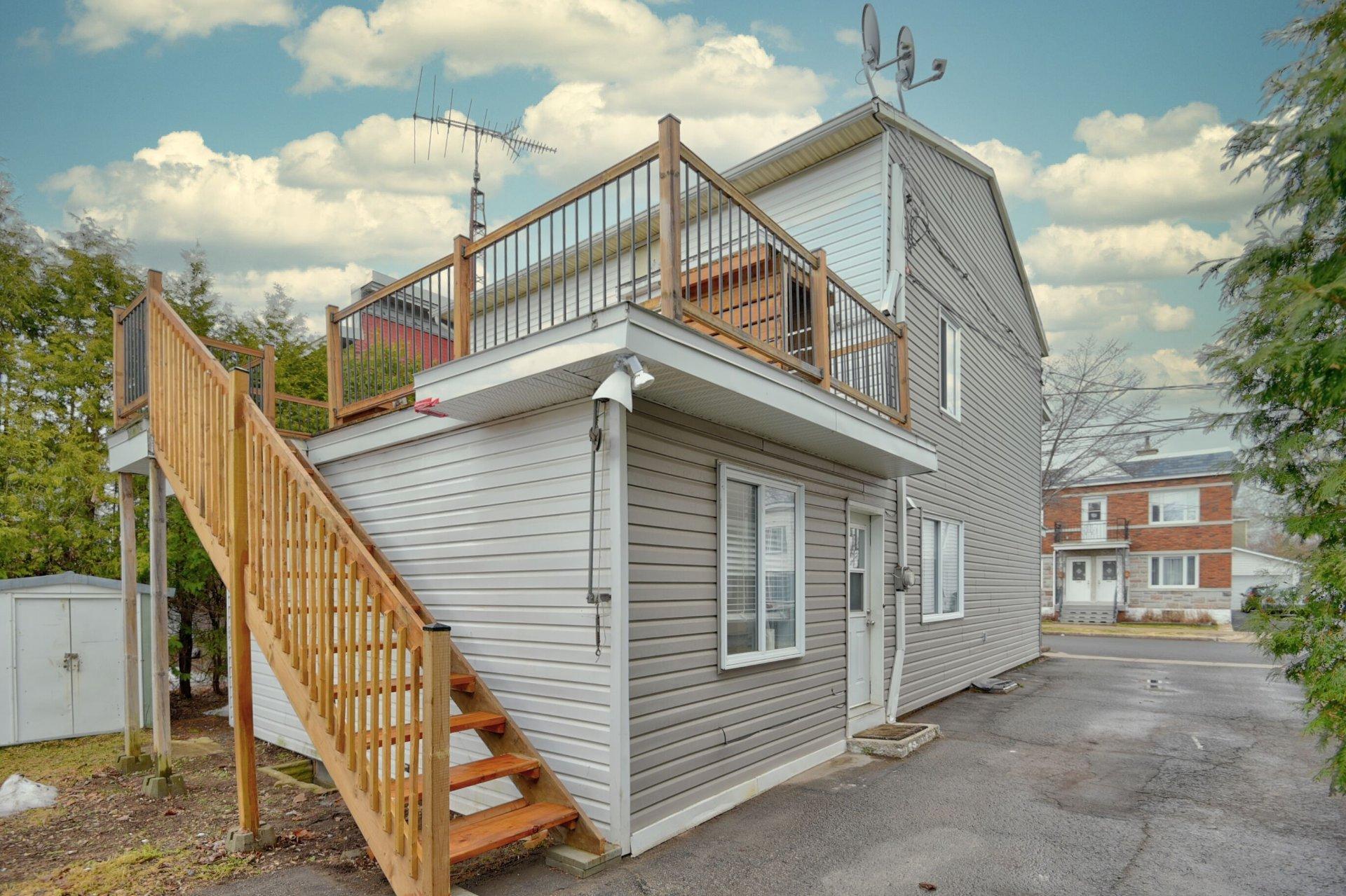 









168

 - 170


Rue Lévis

,
Joliette,




QC
J6E2N6

