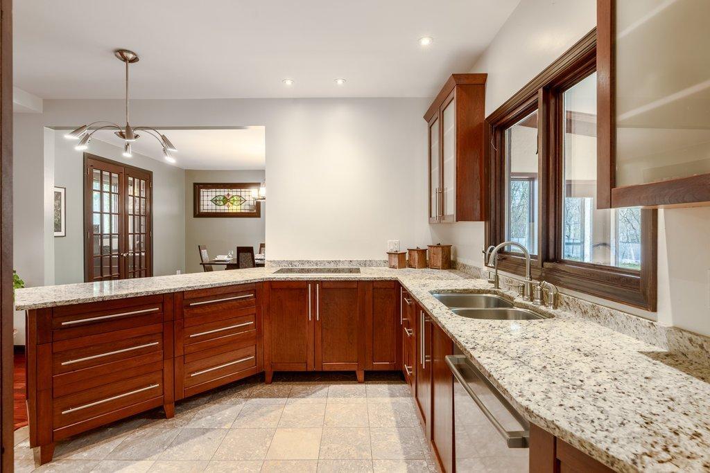 









69


Rue de Brouage

,
Gatineau (Aylmer),




QC
J9J1J5

