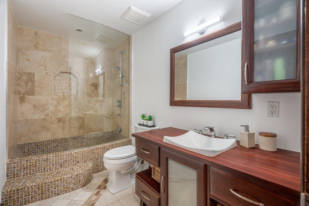 









69


Rue de Brouage

,
Gatineau (Aylmer),




QC
J9J1J5

