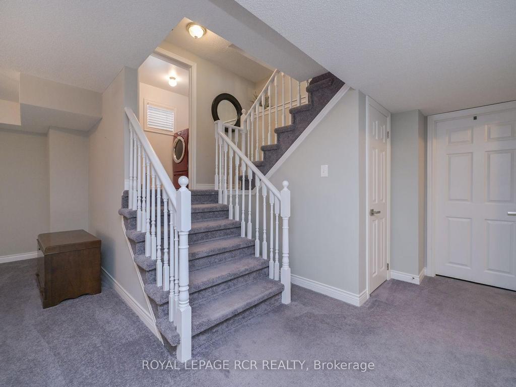 









6


Fortuna

Circle,
New Tecumseth,




ON
L9R 1Z3

