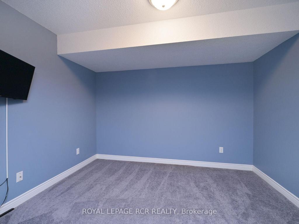 









6


Fortuna

Circle,
New Tecumseth,




ON
L9R 1Z3

