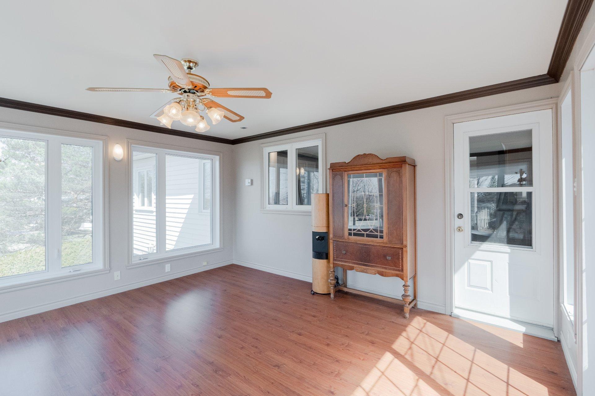 









2866


Rue des Zircons

,
Sherbrooke (Fleurimont),




QC
J1G4J3

