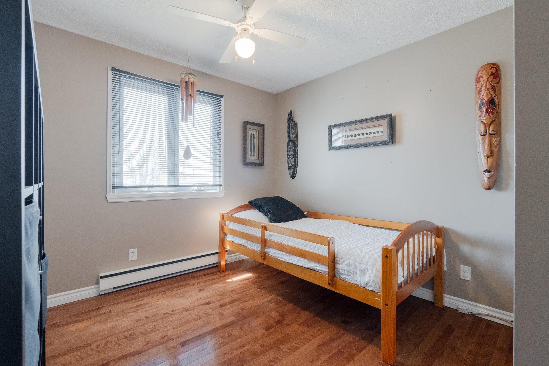 









2866


Rue des Zircons

,
Sherbrooke (Fleurimont),




QC
J1G4J3

