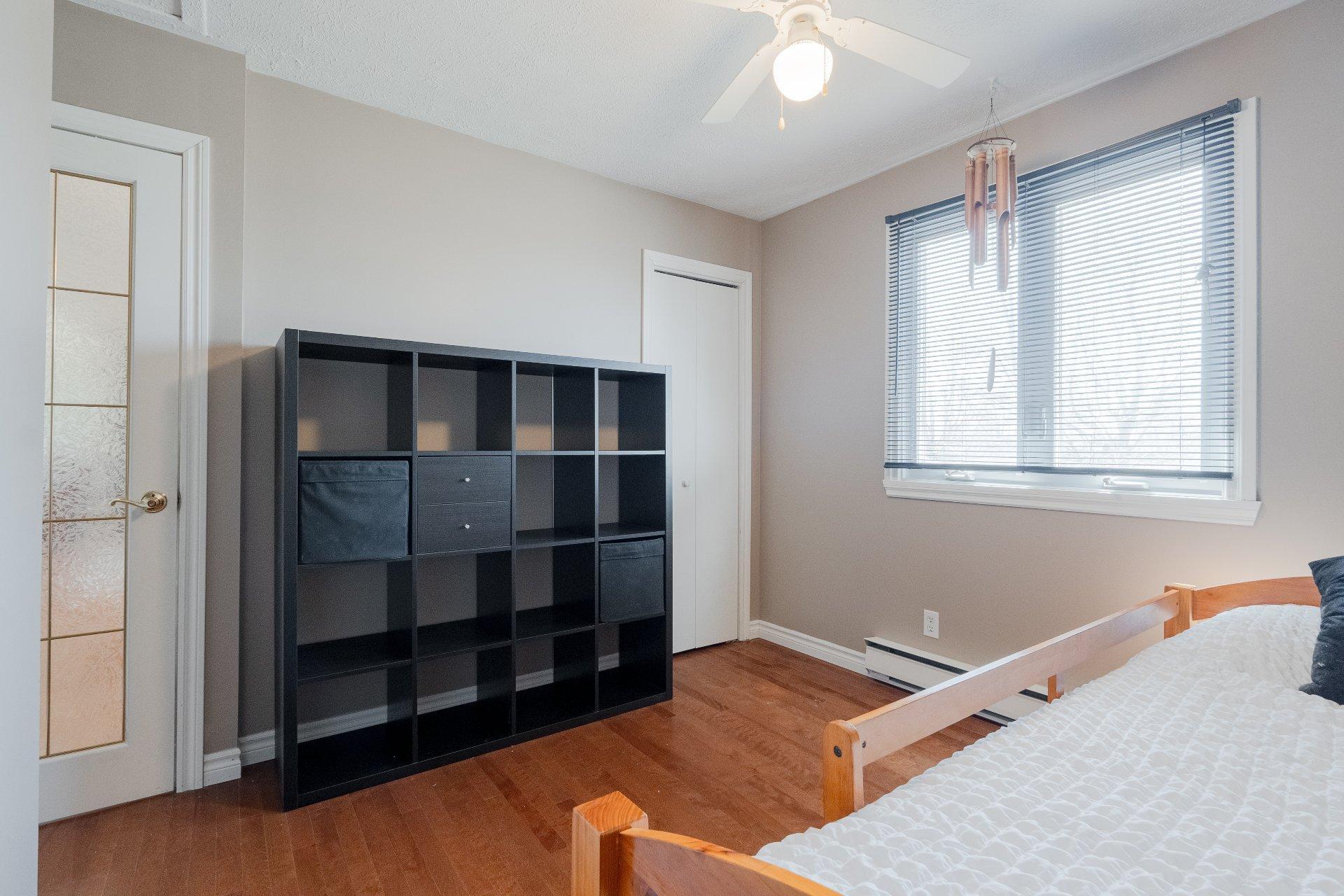 









2866


Rue des Zircons

,
Sherbrooke (Fleurimont),




QC
J1G4J3

