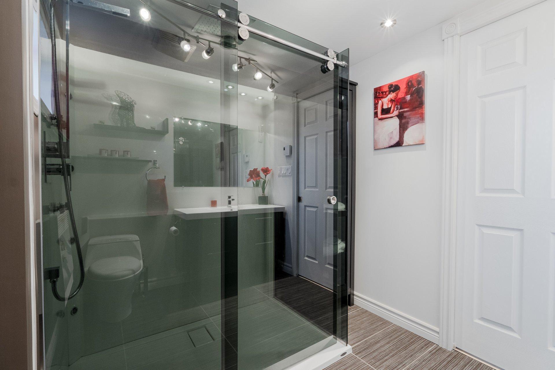 









2866


Rue des Zircons

,
Sherbrooke (Fleurimont),




QC
J1G4J3

