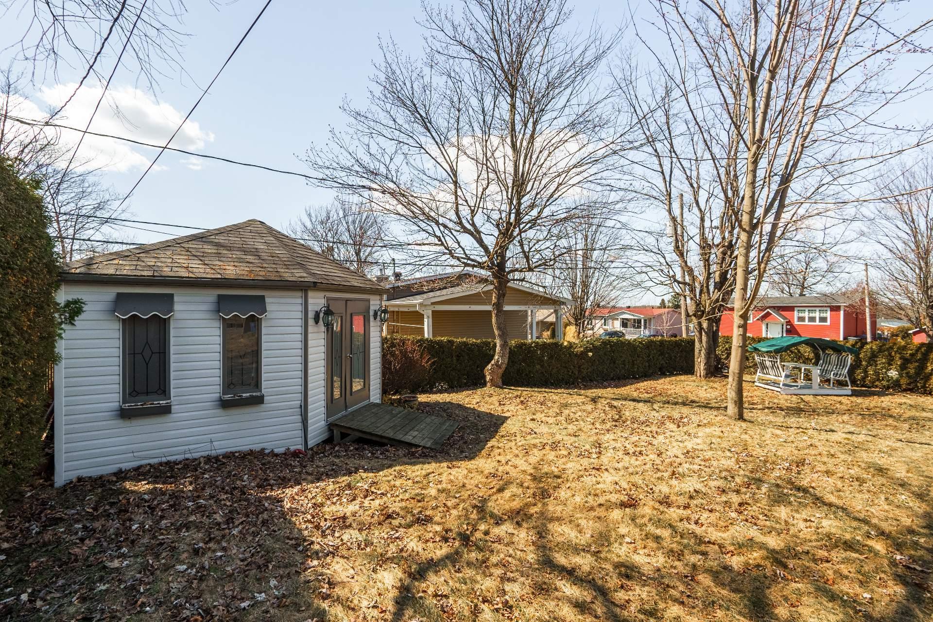 









2866


Rue des Zircons

,
Sherbrooke (Fleurimont),




QC
J1G4J3

