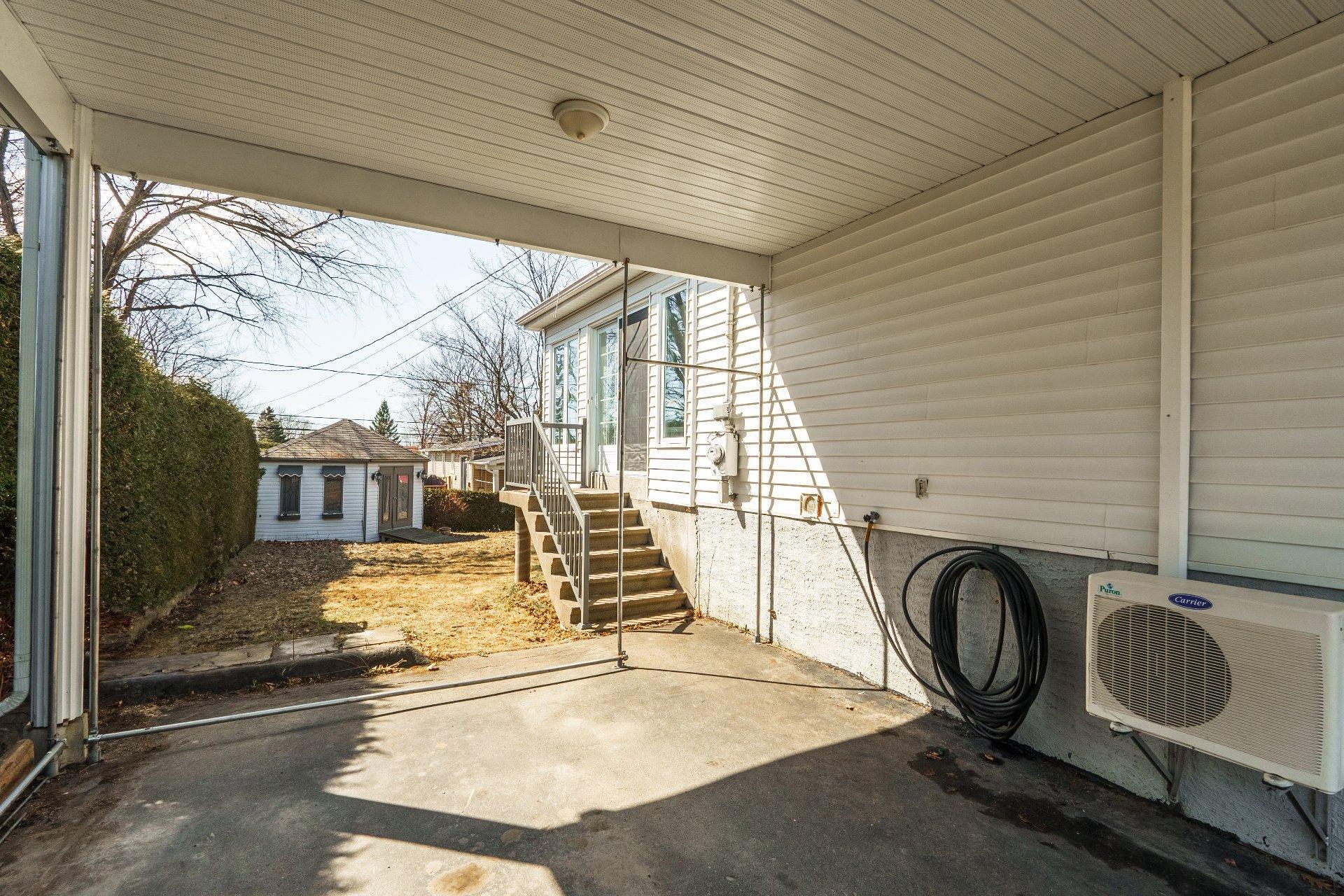 









2866


Rue des Zircons

,
Sherbrooke (Fleurimont),




QC
J1G4J3

