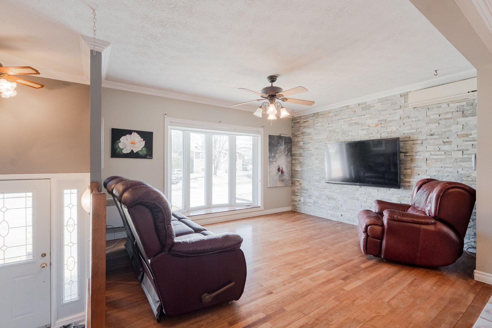 









2866


Rue des Zircons

,
Sherbrooke (Fleurimont),




QC
J1G4J3

