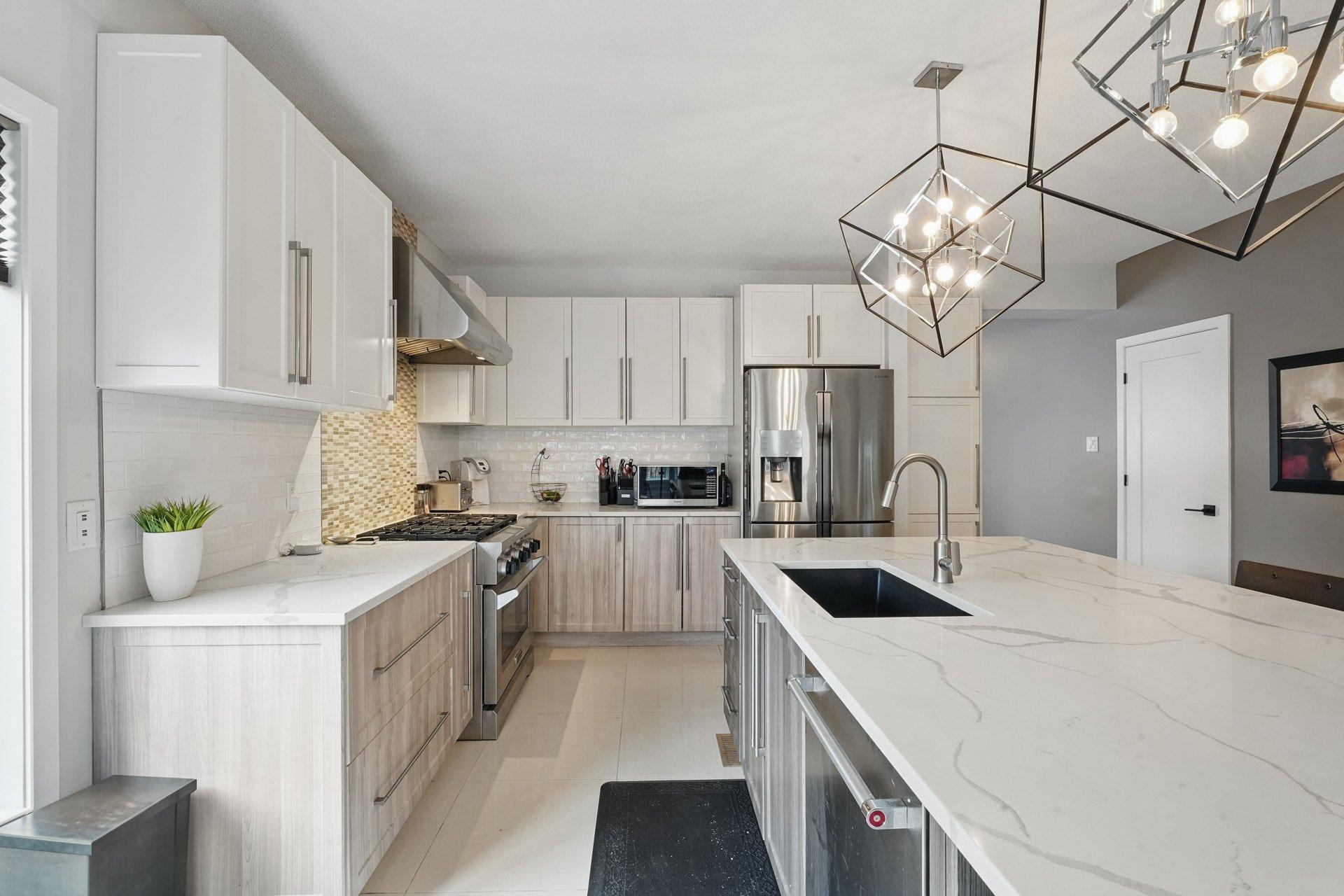 









86


Rue Clarence

,
Gatineau (Aylmer),




QC
J9J0K7

