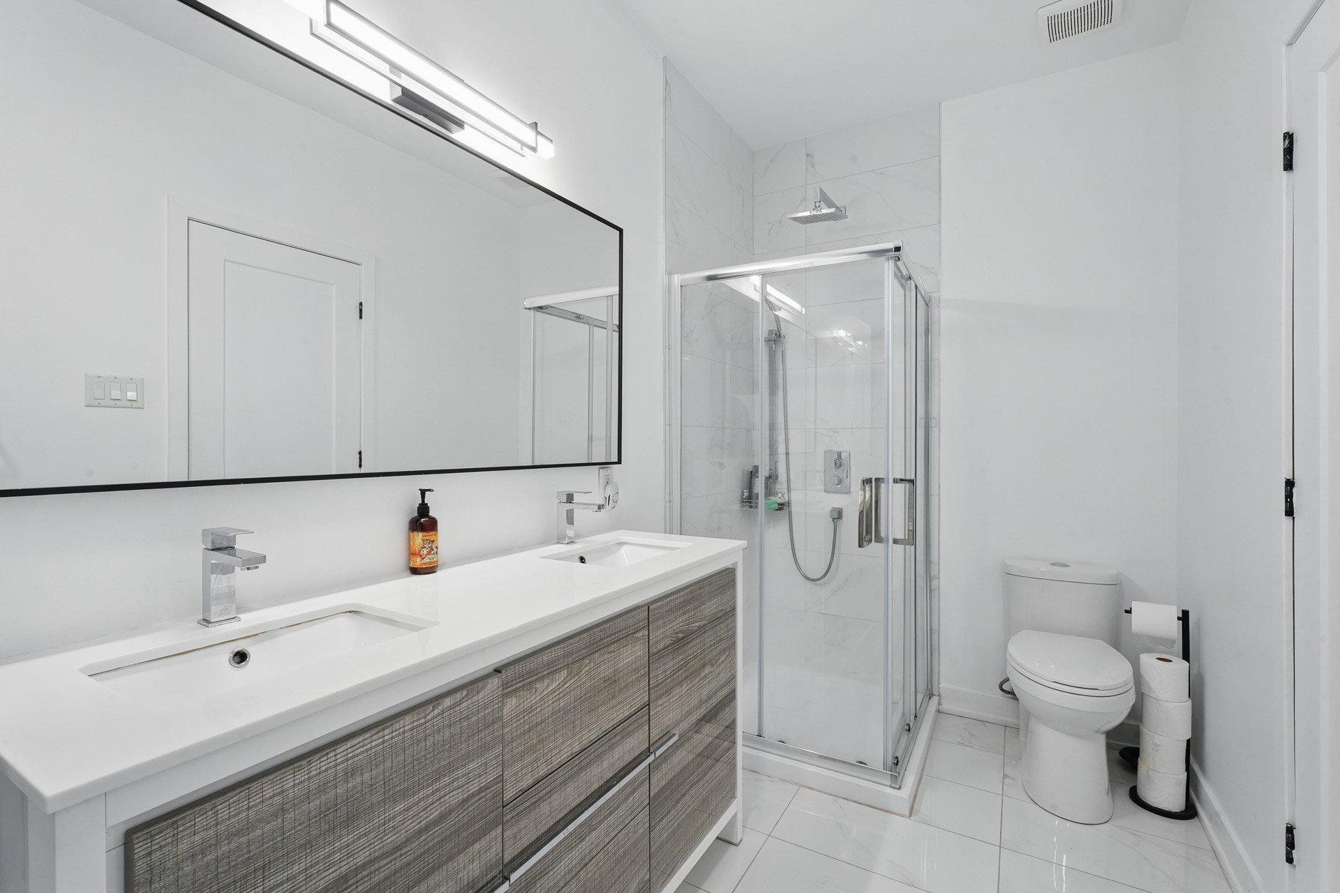 









86


Rue Clarence

,
Gatineau (Aylmer),




QC
J9J0K7

