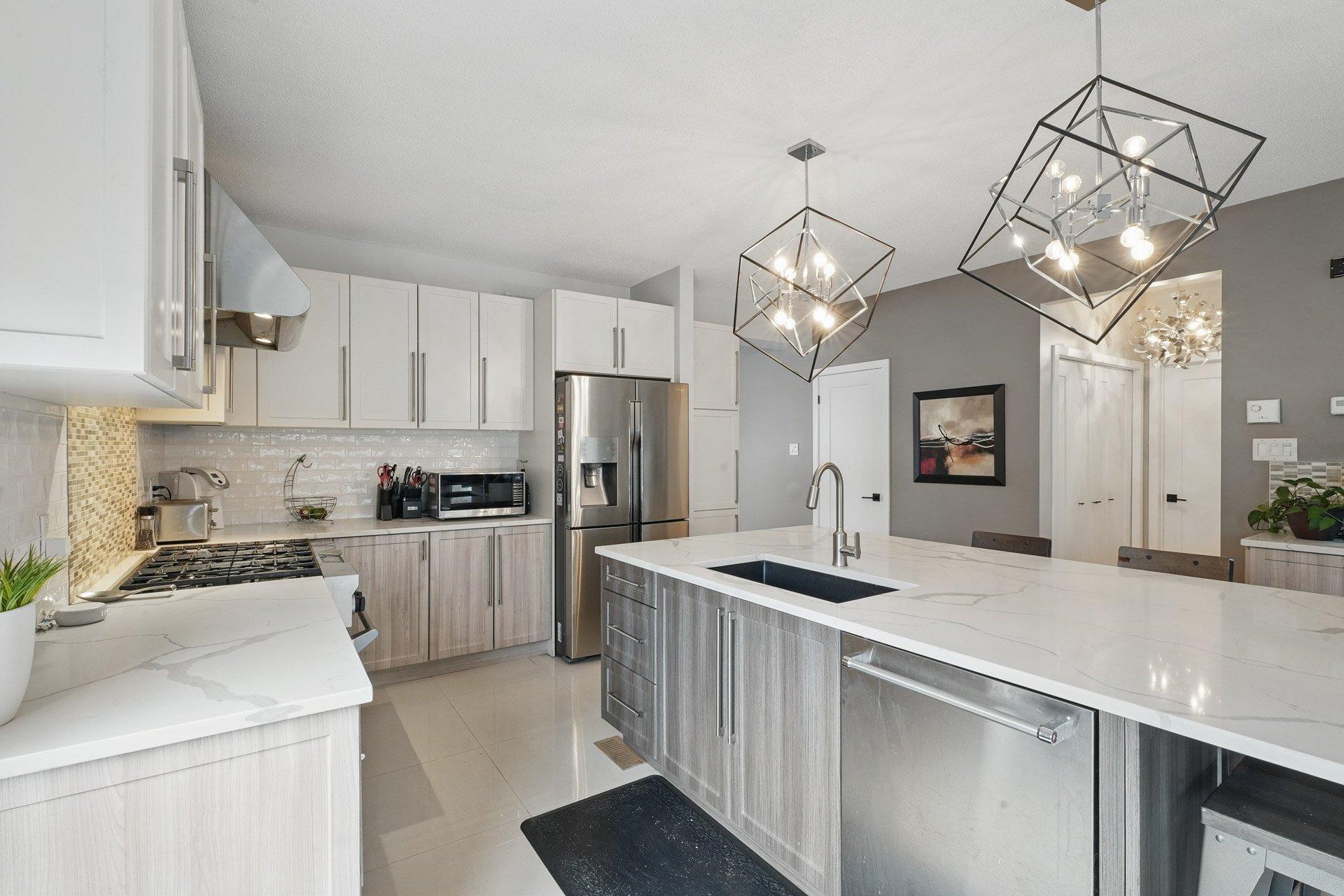 









86


Rue Clarence

,
Gatineau (Aylmer),




QC
J9J0K7

