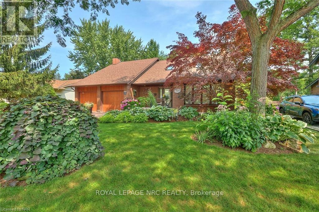 












13 OAK DRIVE

,
Niagara-on-the-Lake (Town),




Ontario
L0S1J0

