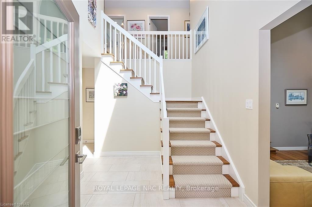 












13 OAK DRIVE

,
Niagara-on-the-Lake (Town),




Ontario
L0S1J0

