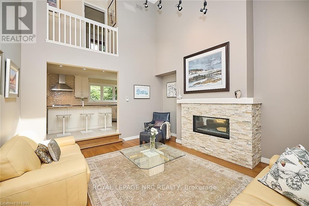 












13 OAK DRIVE

,
Niagara-on-the-Lake (Town),




Ontario
L0S1J0

