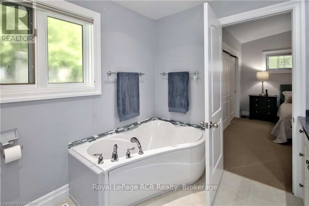 












2 1ST AVENUE

,
South Bruce Peninsula,




Ontario
N0H2T0

