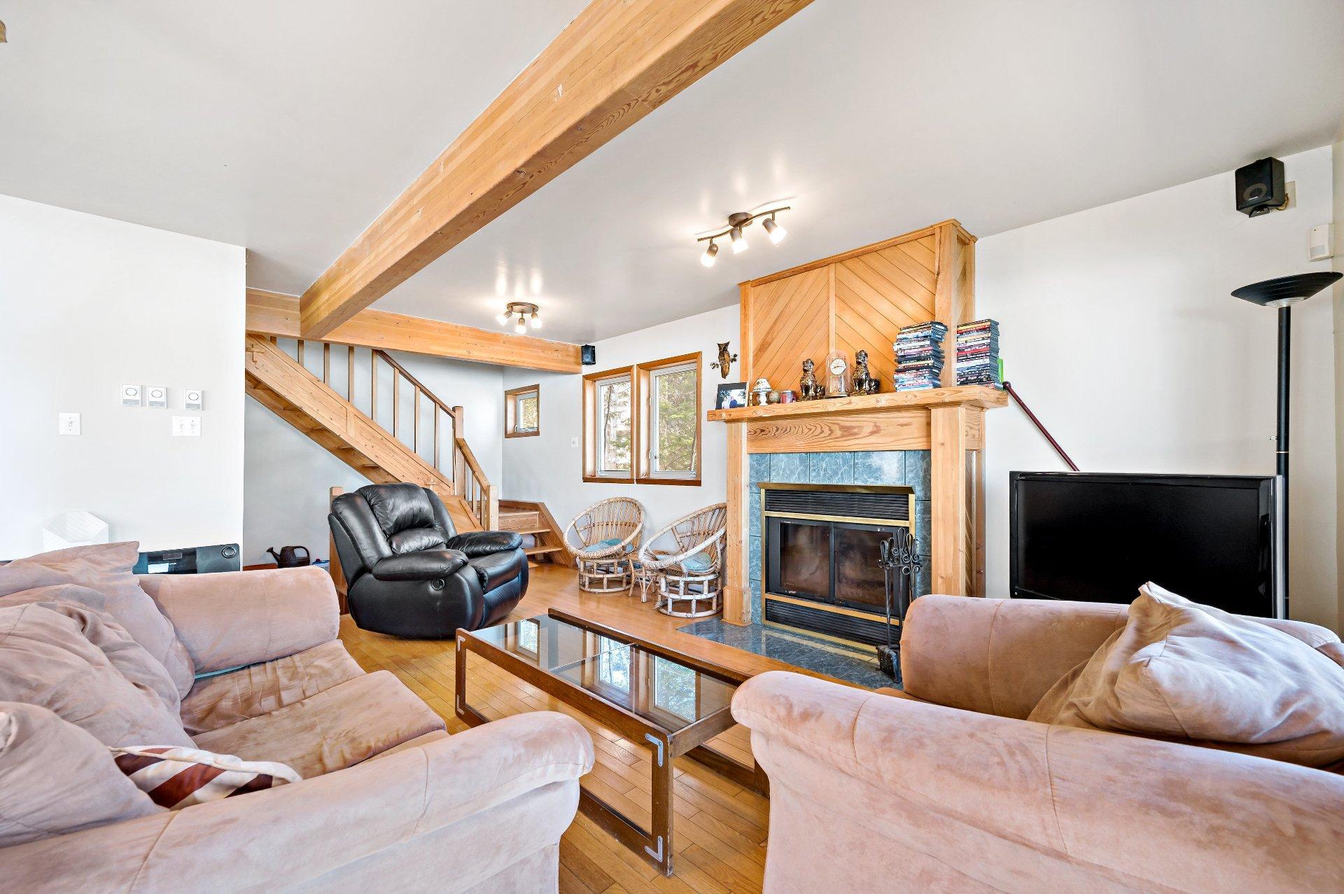 









1636


Ch. du Lac-Chaud

,
La Macaza,




QC
J0T1R0

