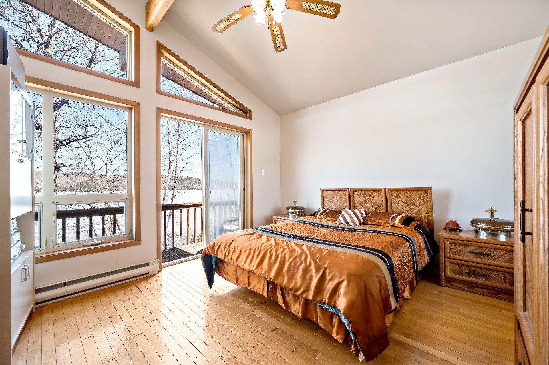 









1636


Ch. du Lac-Chaud

,
La Macaza,




QC
J0T1R0

