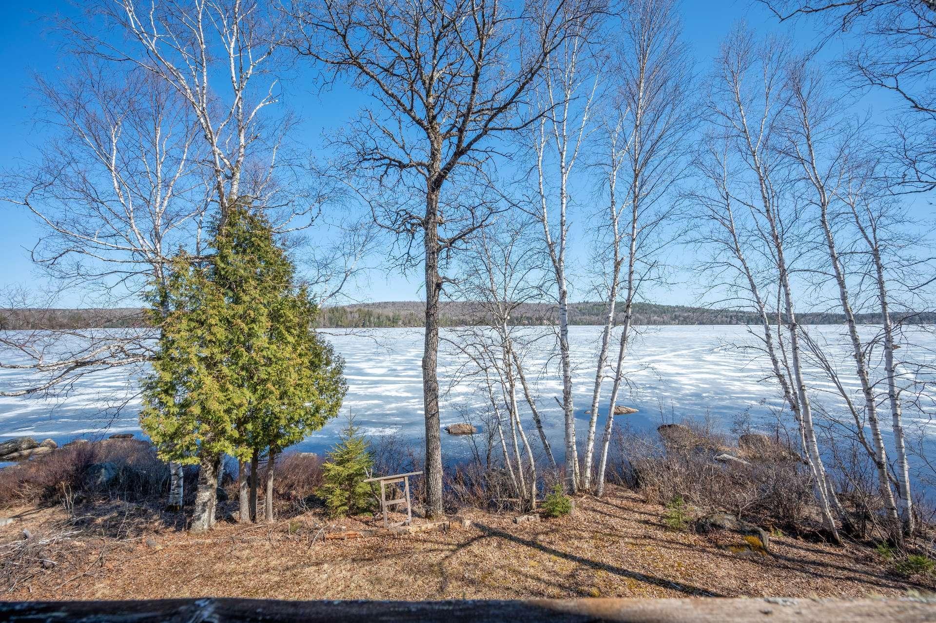 









1636


Ch. du Lac-Chaud

,
La Macaza,




QC
J0T1R0

