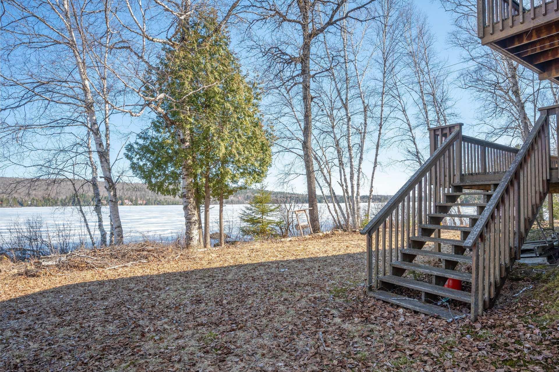 









1636


Ch. du Lac-Chaud

,
La Macaza,




QC
J0T1R0

