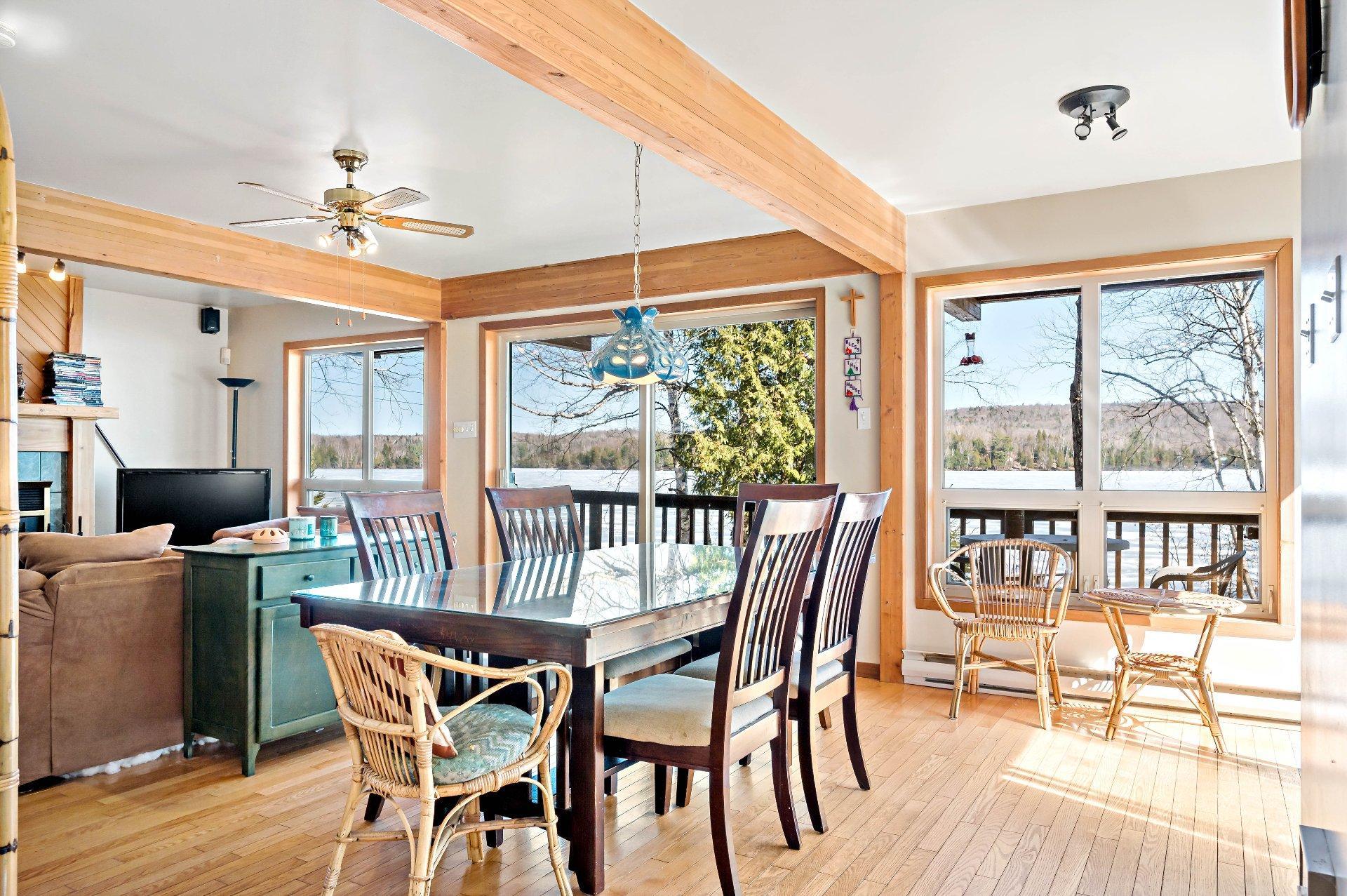 









1636


Ch. du Lac-Chaud

,
La Macaza,




QC
J0T1R0

