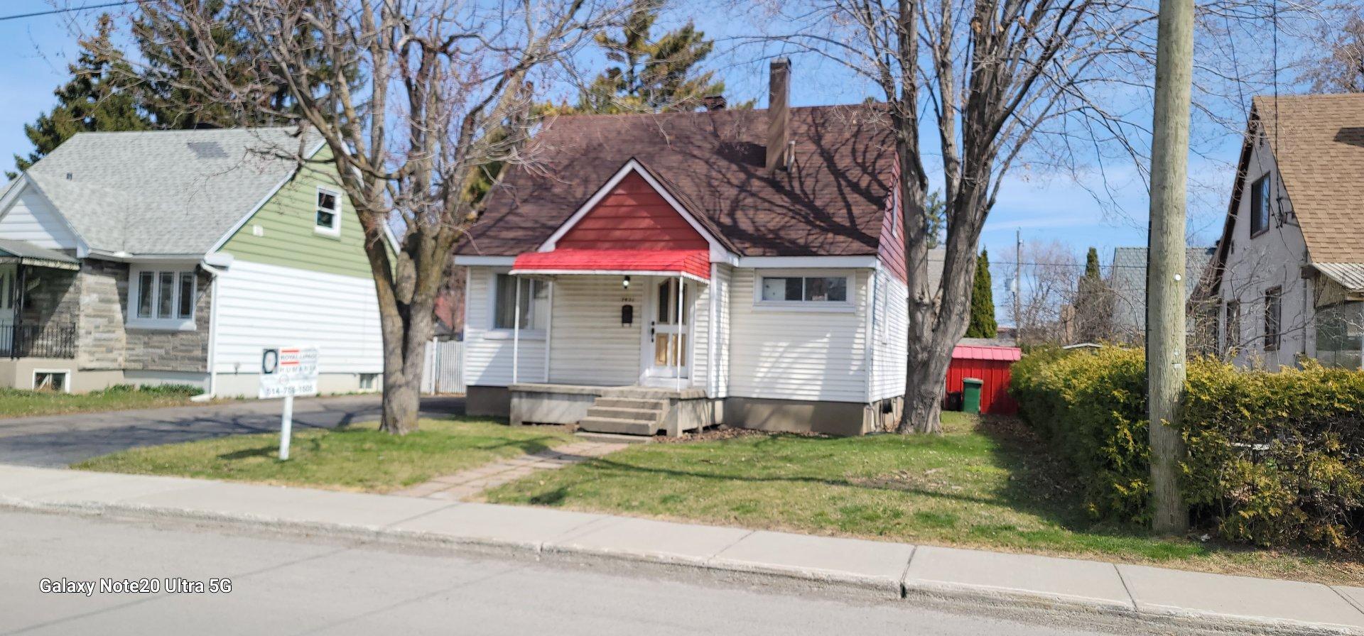 









7421


20e Avenue

,
Montréal (Villeray/Saint-Michel/Parc-Extension),




QC
H2A2K7

