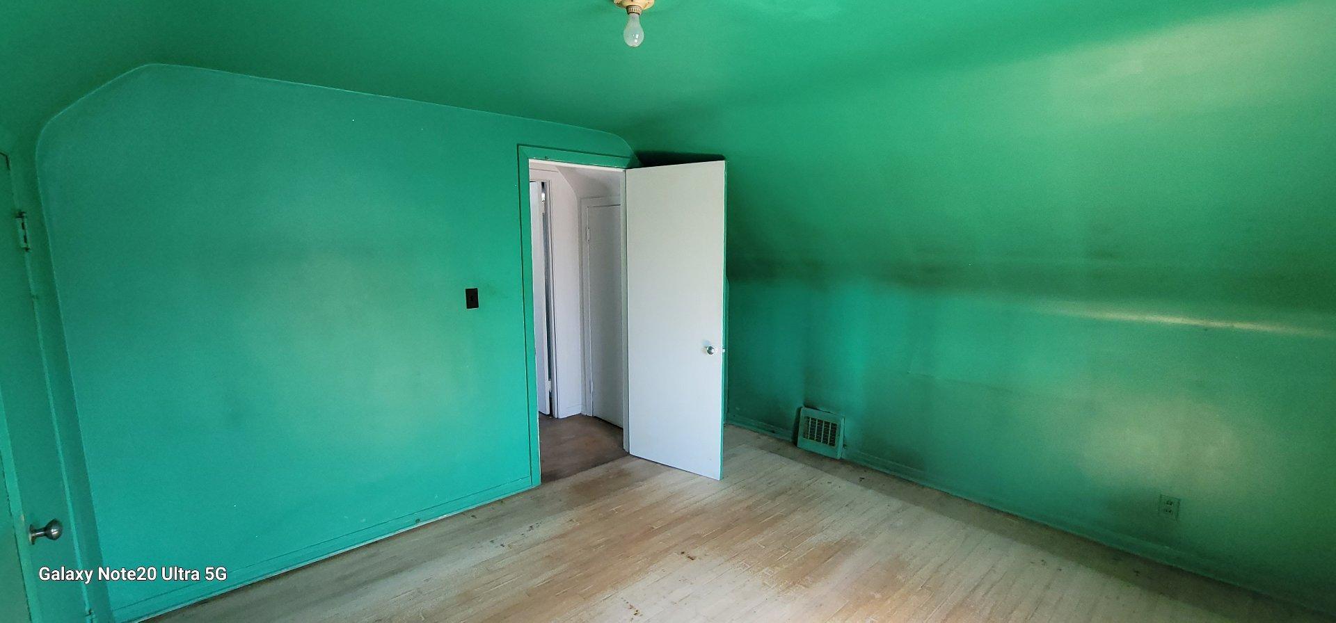 









7421


20e Avenue

,
Montréal (Villeray/Saint-Michel/Parc-Extension),




QC
H2A2K7

